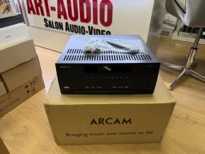 Arcam AVR 750 